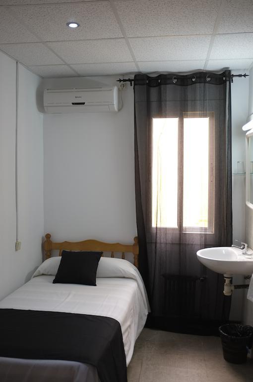 Hostal Europa Barcelona Rom bilde